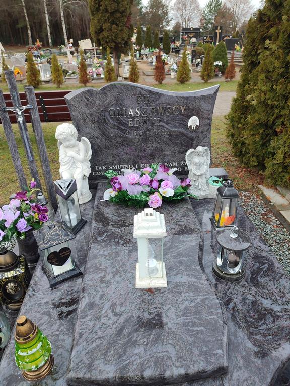 Edwin Tomaszewski 1949 Koronowo - Grobonet - Wyszukiwarka osób pochowanych