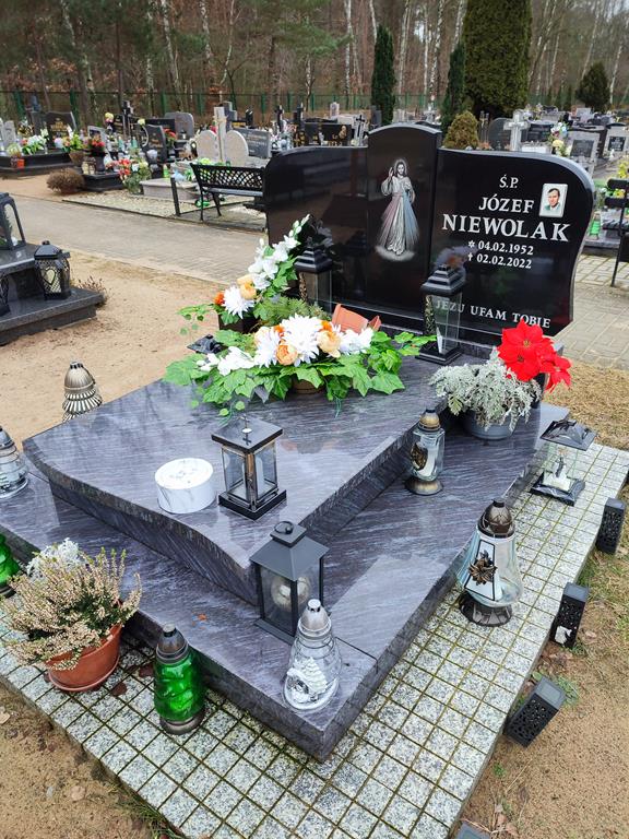 Józef Niewolak 1952 Koronowo - Grobonet - Wyszukiwarka osób pochowanych